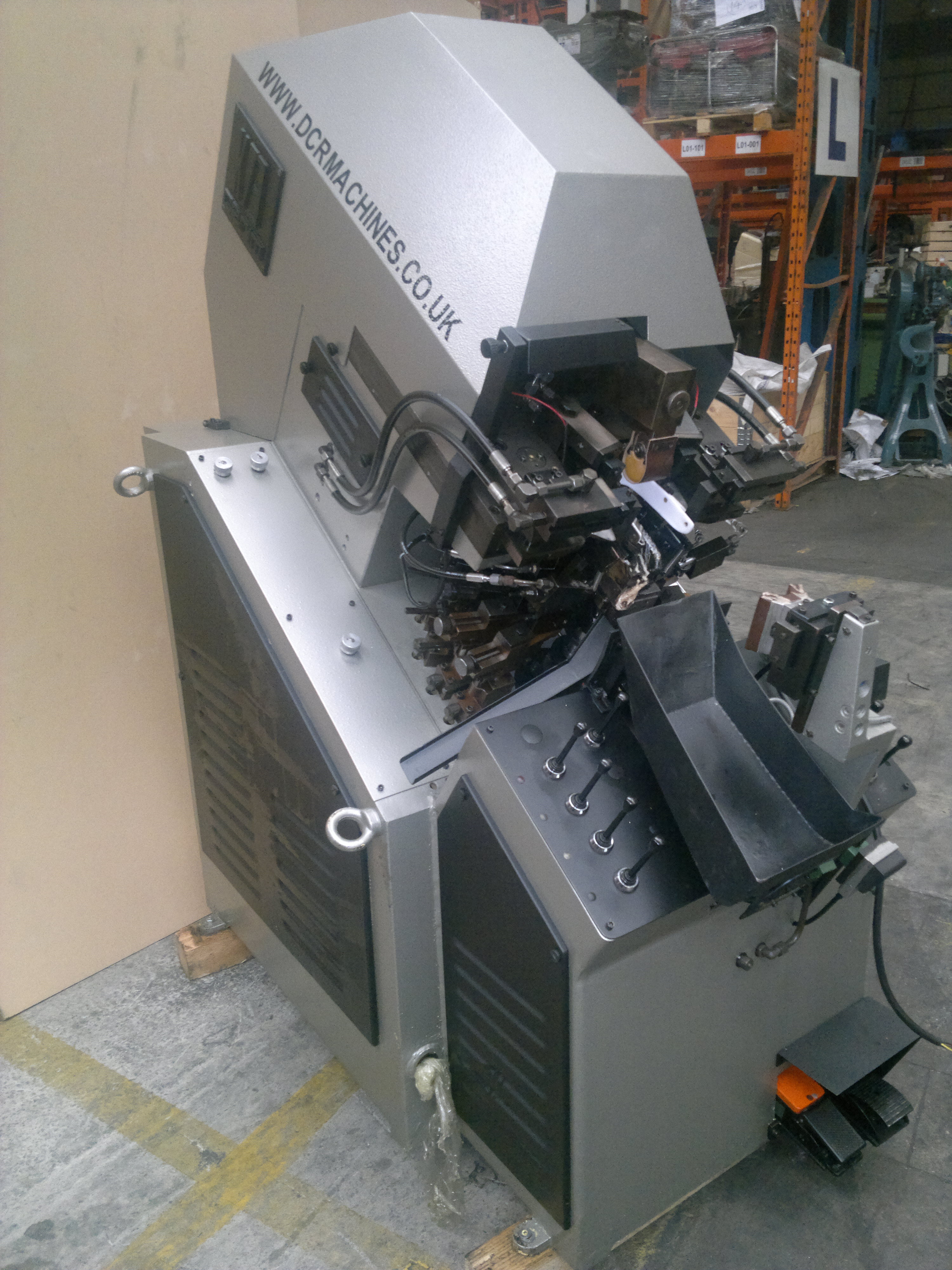Photo of an CERIM K73 TOE LASTER Industrial Sewing Machines