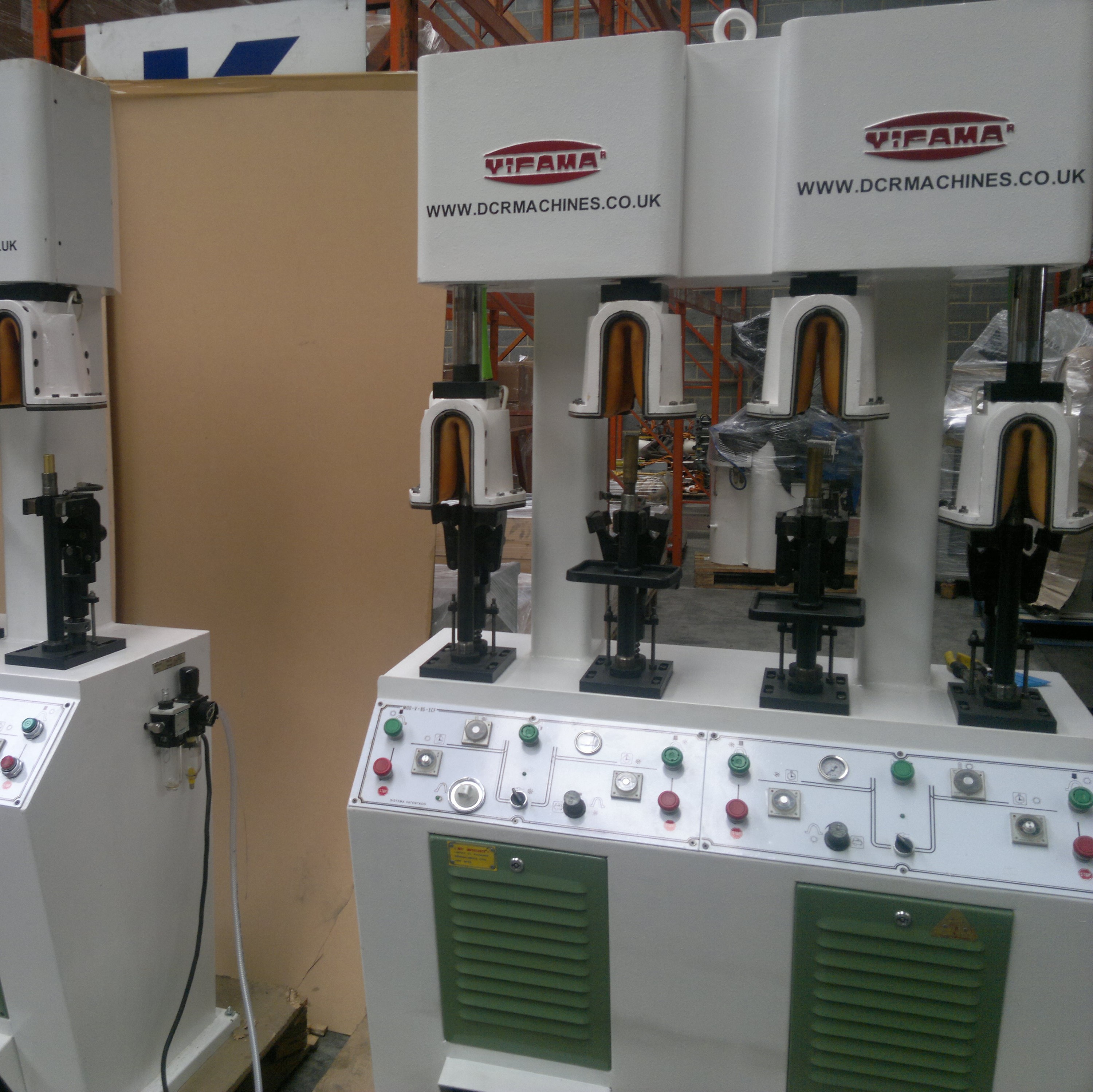 Photo of an VIFAMA V85 BACK PART MOULDER Industrial Sewing Machines