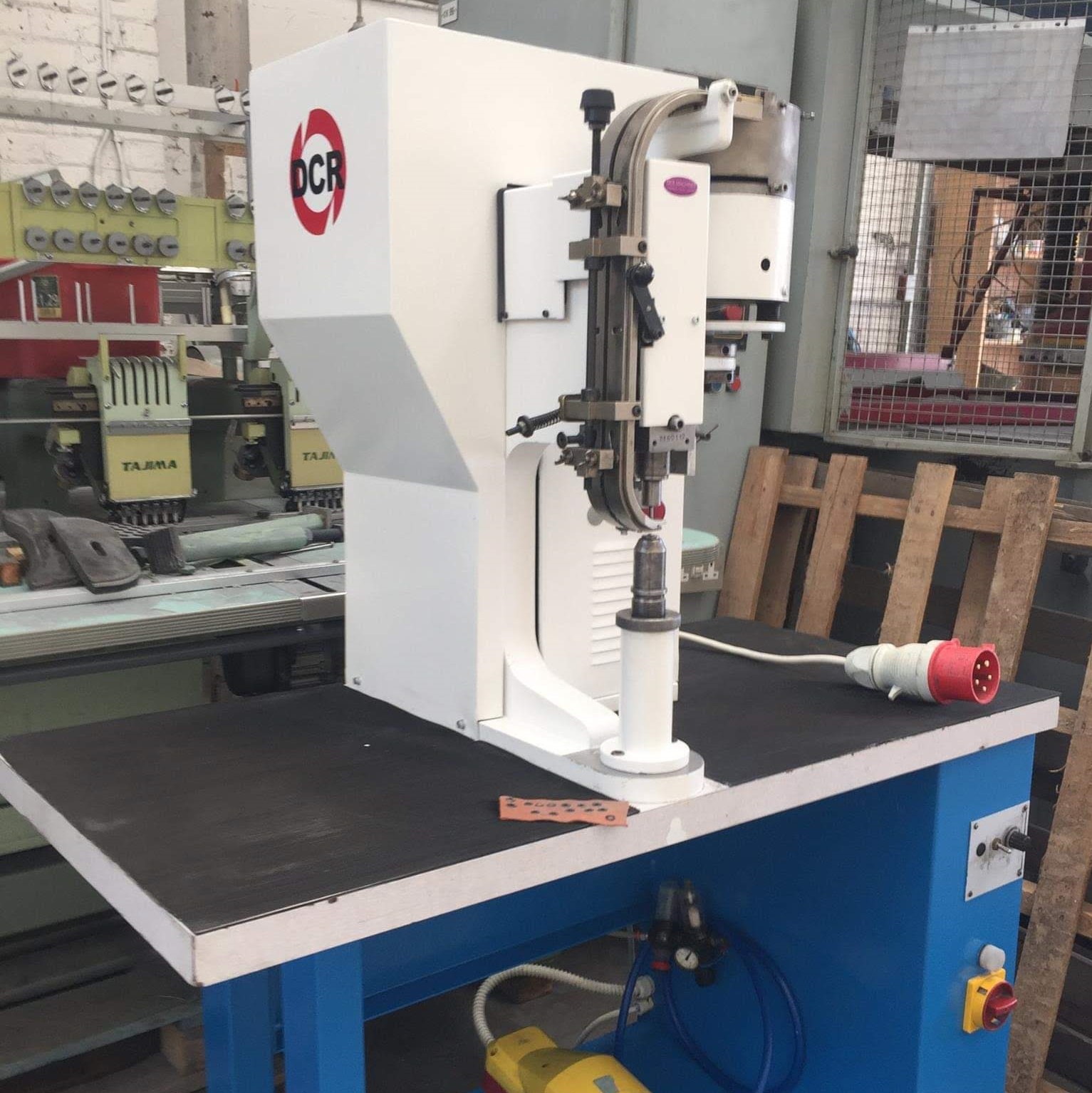Photo of an SAGITTA MR71 EYELETT MACHINE Industrial Sewing Machines