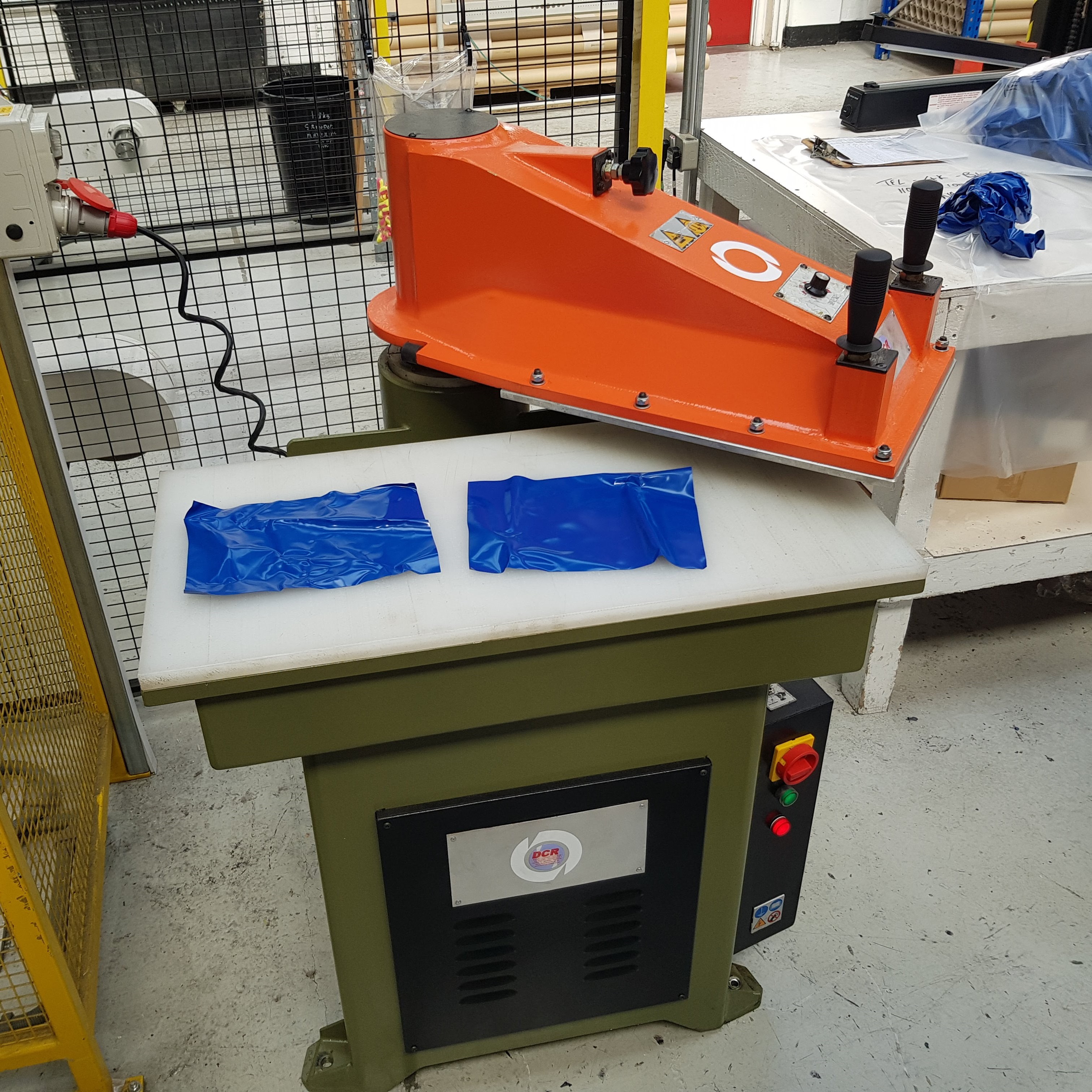 Photo of an DCR 20T CLICKER PRESS Industrial Sewing Machines