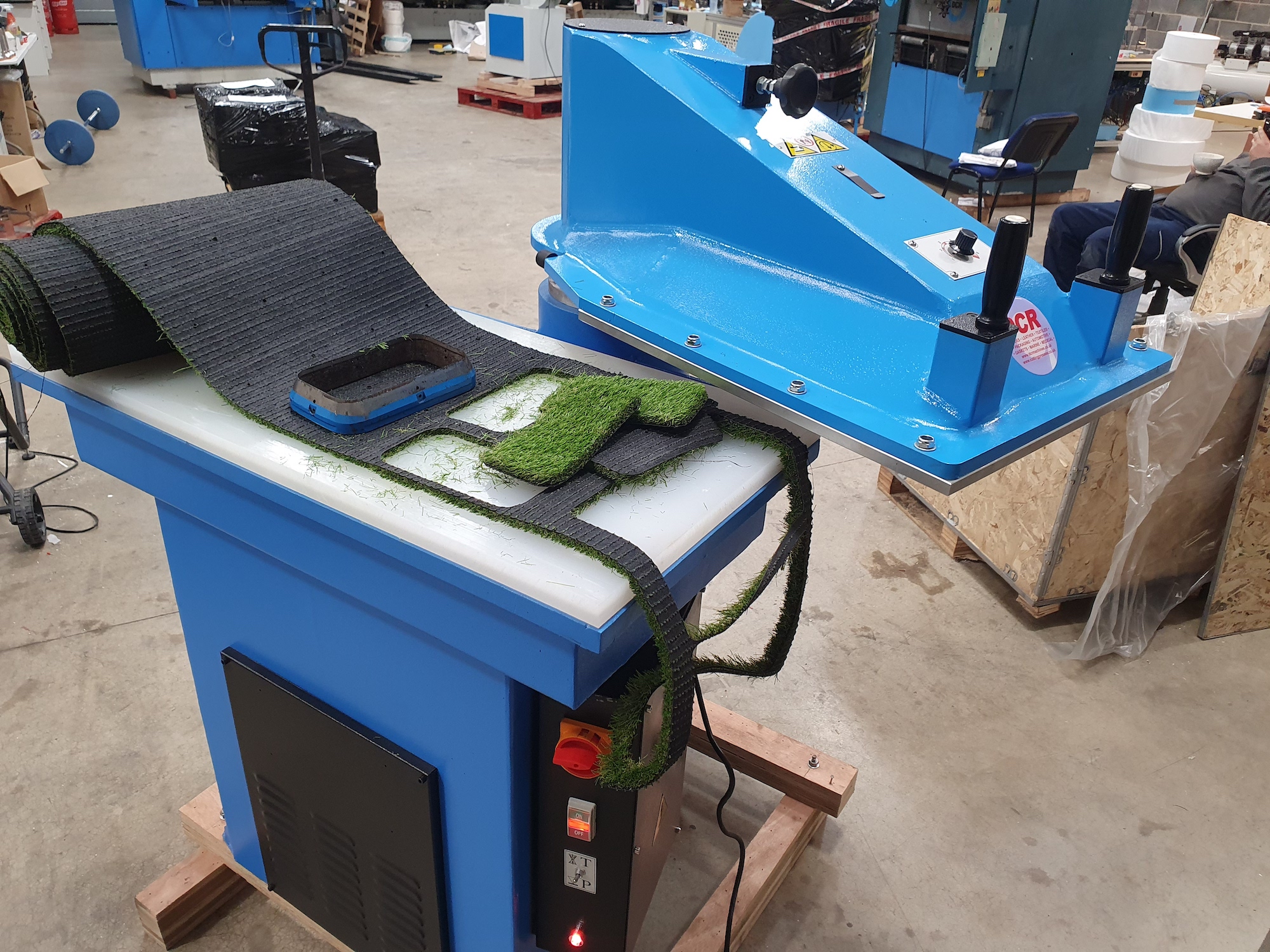 Photo of an DCR-27T ARTIFICIAL GRASS NEW Industrial Sewing Machines